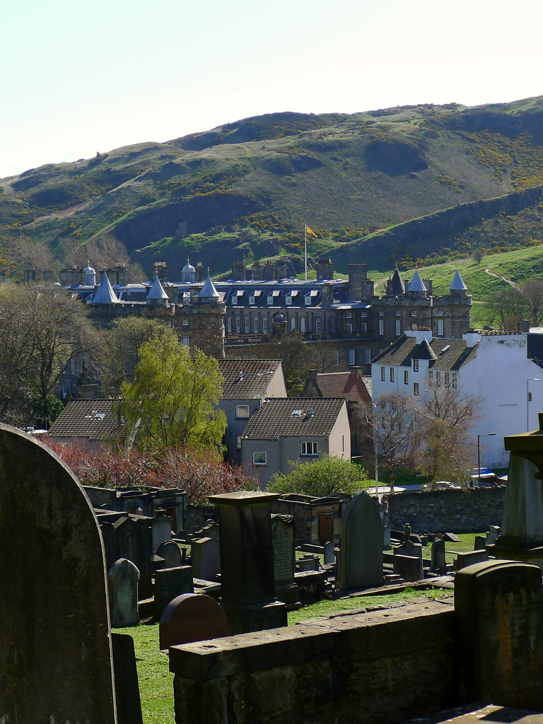 Holyrood_R0070.JPG - A good view of Holyrood Palace, Holyrood Abbey, & Arthur's Seat. I think you can also see St. Anthony's Chapel.