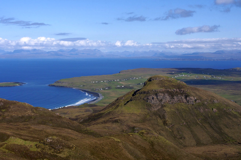 Staffin_0728a.JPG - View down to Staffin and across the Island of Rona to Applecross and Wester Ross