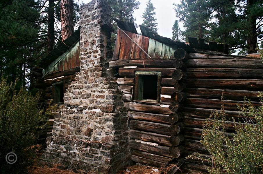 G-0018.jpg - Cabin along the Sprague River Road